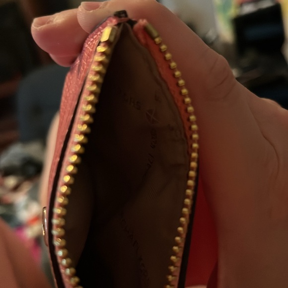 Cute Michael Kors pink wallet for sale - Picture 3 of 4